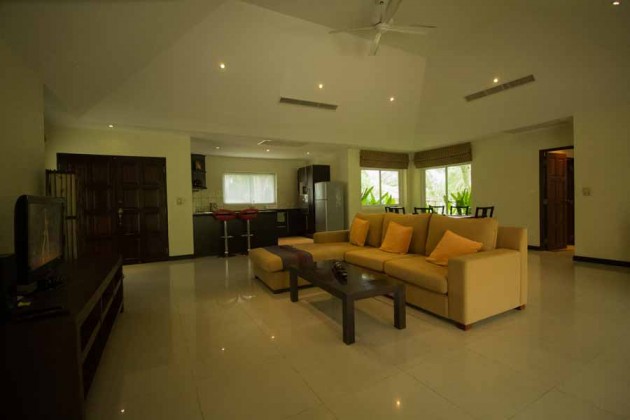 Kathu Golf Course Villa 2+1 Bedroom for Sale  Image by Phuket Realtor