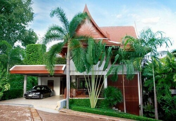 Cool Breezy Sea View Hillside Villa for Sale Image by Phuket Realtor