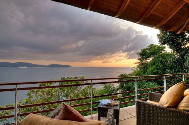 Sensational OceanFront! | Phuket Real Estate Auction at Jomchang Image by Phuket Realtor