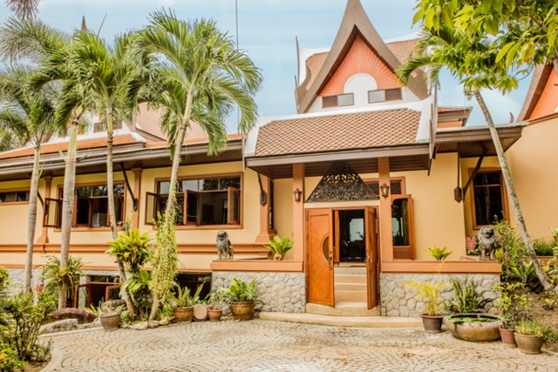 Vichuda Hills Estate | Massive 7B Private Pool Villa for Sale on 3.5 Rai Image by Phuket Realtor