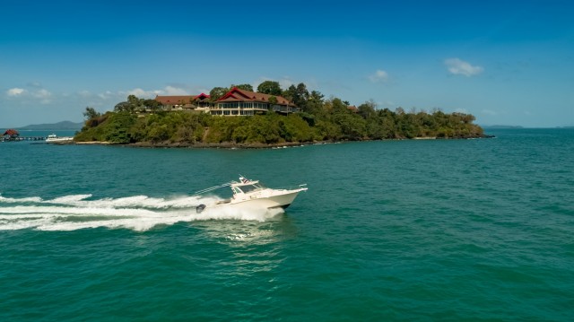 Must See Marina Penthouse with Private Boat Garage for Sale  Image by Phuket Realtor