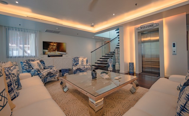 Must See Marina Penthouse with Private Boat Garage for Sale Image by Phuket Realtor