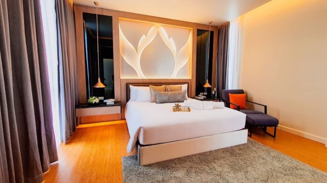 Modern Pool Villa for Sale | Walk to Surin Beach | Branded Resort Image by Phuket Realtor